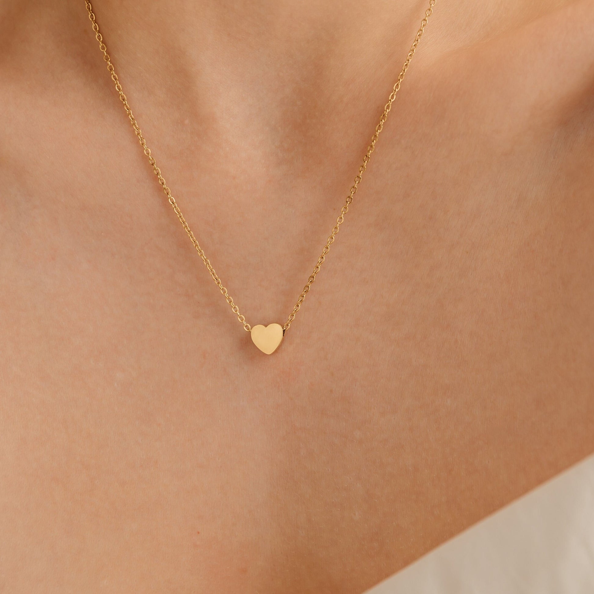 Tiny Heart Necklace in Gold & Silver, Simple Love Heart Necklace, Girlfriend Gift, Gift For Her, Anniversary Gift, Valentines Day Gift