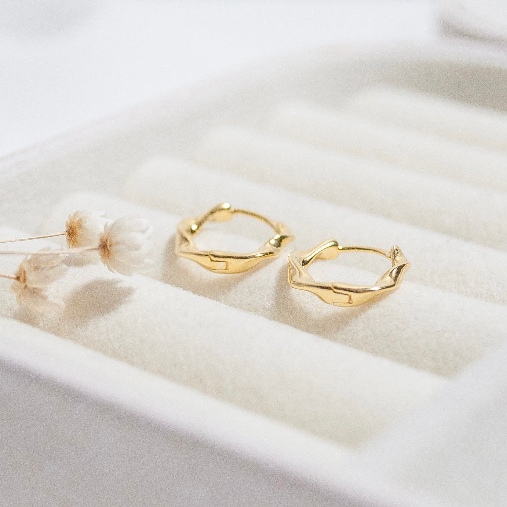Sterling Silver Twisted Hoop Earrings, Gold Silver Huggie Hoop Earrings, Statement Earrings, Dainty Minimalist Jewellery