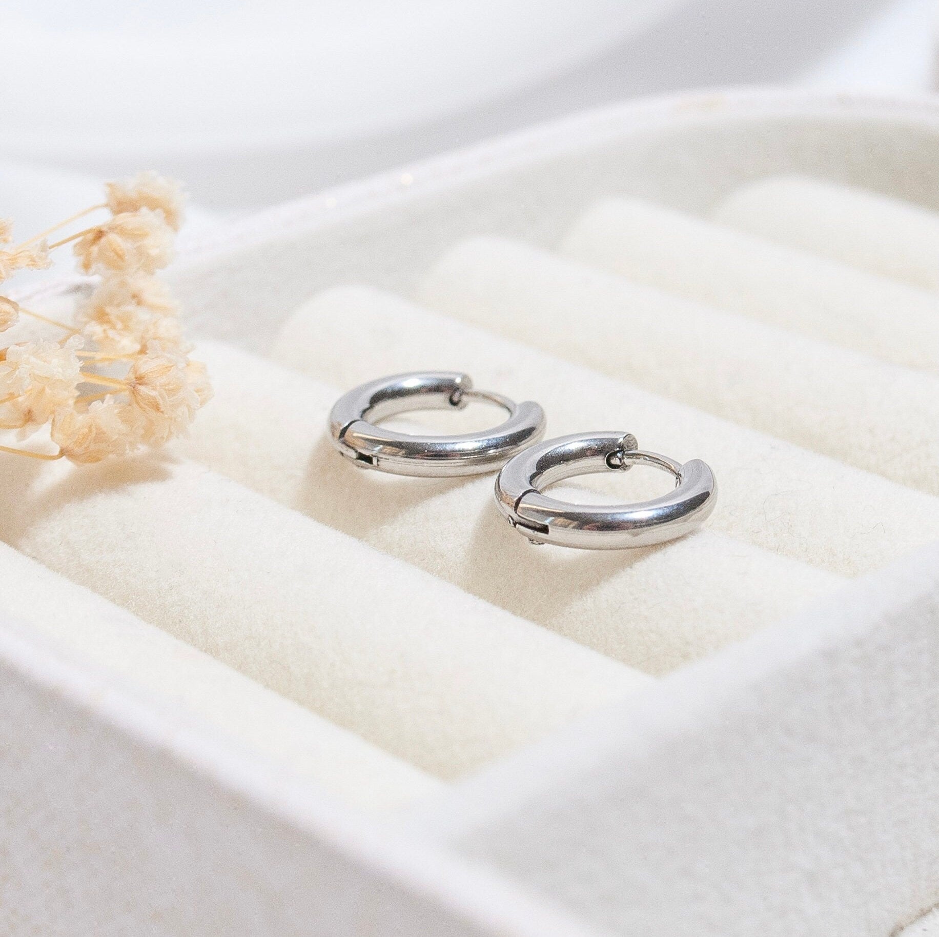 Hoop Earrings in Gold, Silver or Black, Simple 2 Piece Hoop Earrings, Everyday Men Women Hoop Earrings, Conch Helix Daith Earrings