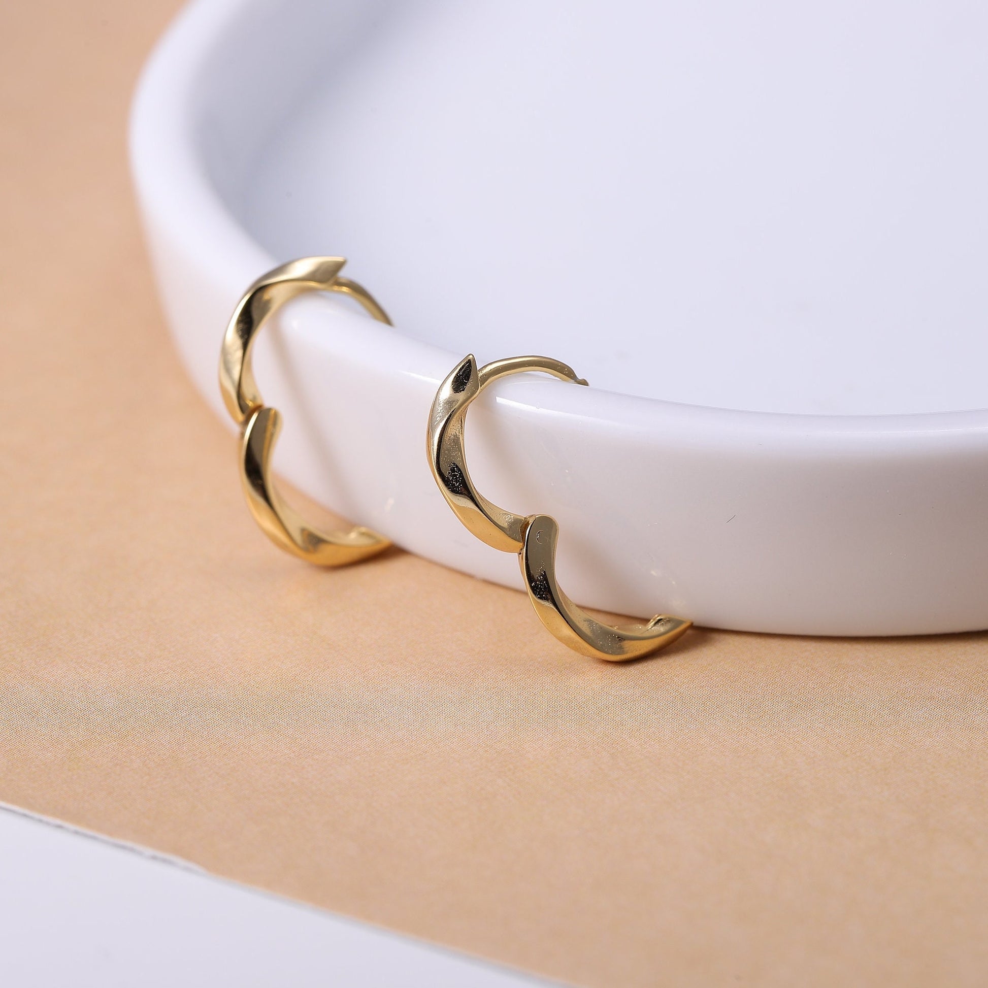 Gold Woven Twist Huggie Hoop Earrings in Gold or Silver, Sterling Silver 2 Piece Huggie Hoop Earrings, Statement Jewellery